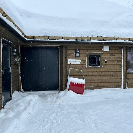 Villa Flott Ved Golf Bane, Loyper, Og I Naerheten Lindland (Farsund)