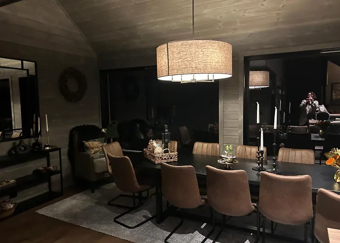 Flott Ved Golf Bane, Loyper, Og I Naerheten * Lindeland